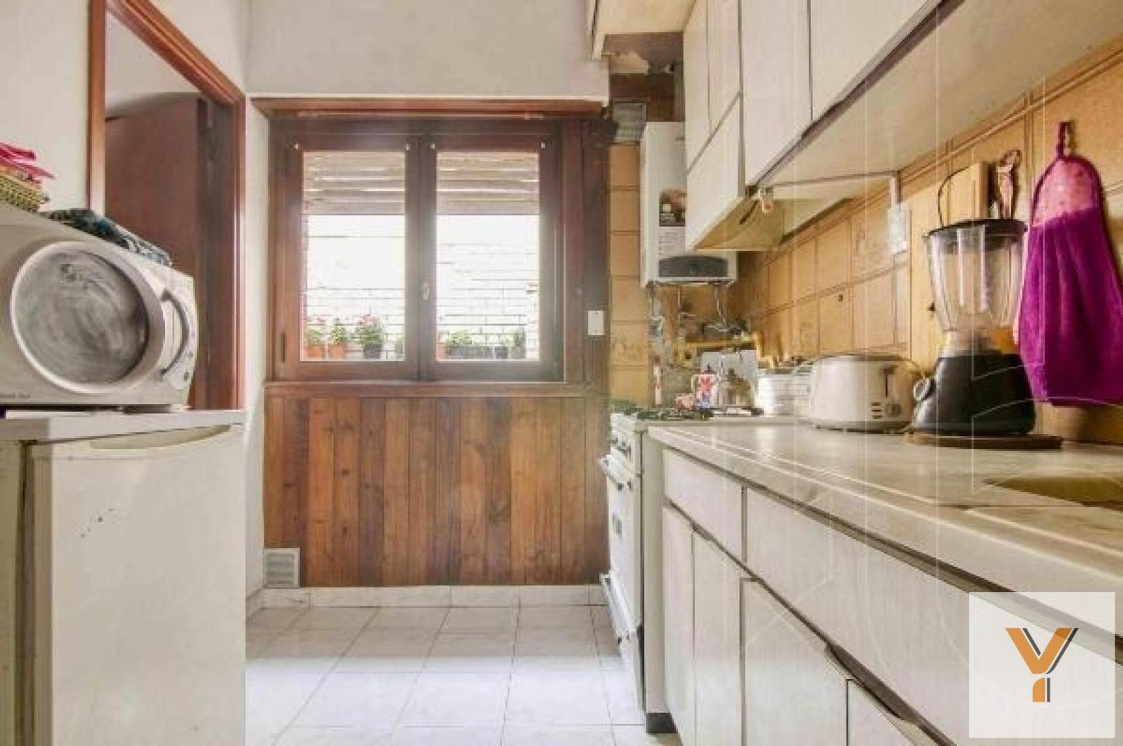 Depto Tipo Casa 3 ambientes con 2 baños