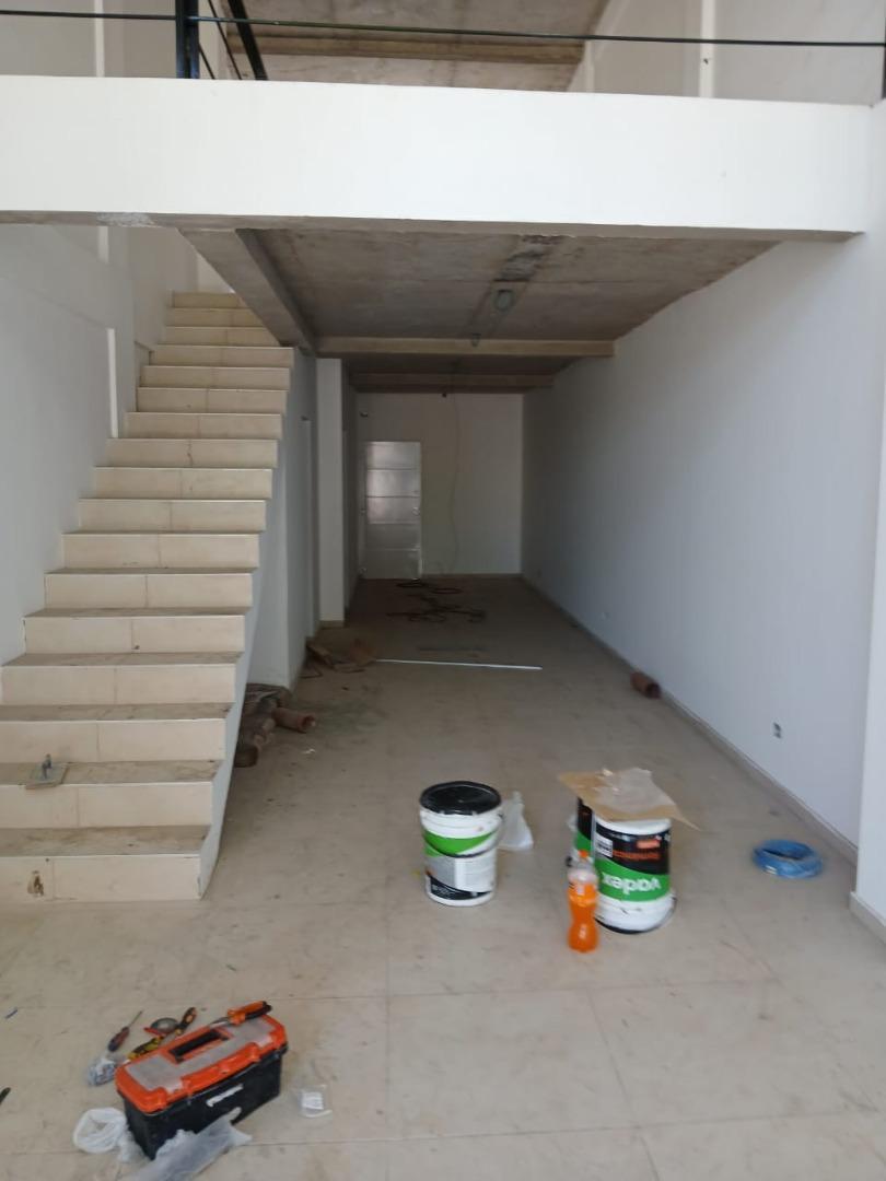 Local en Alquiler en Barrio Parque Leloir, USD 1.100