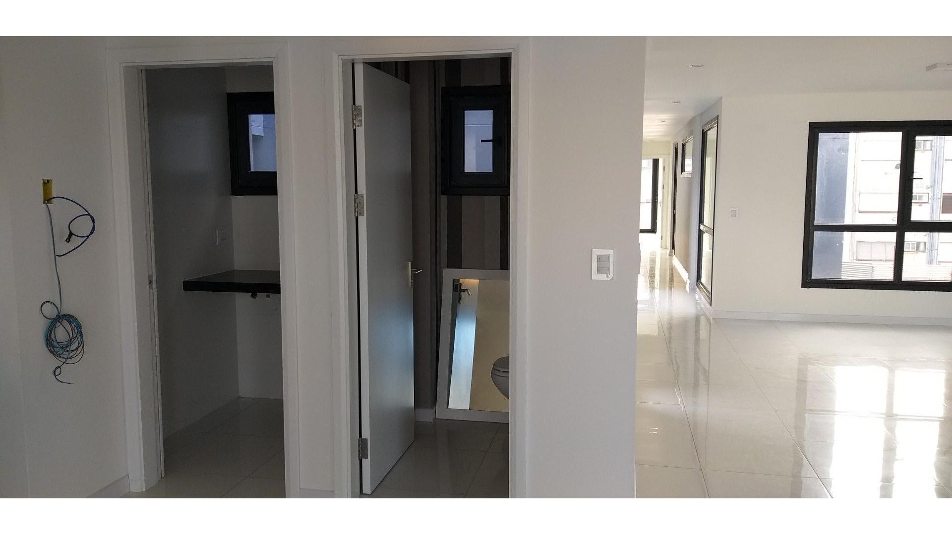 Departamento 3 ambientes con 3 baños