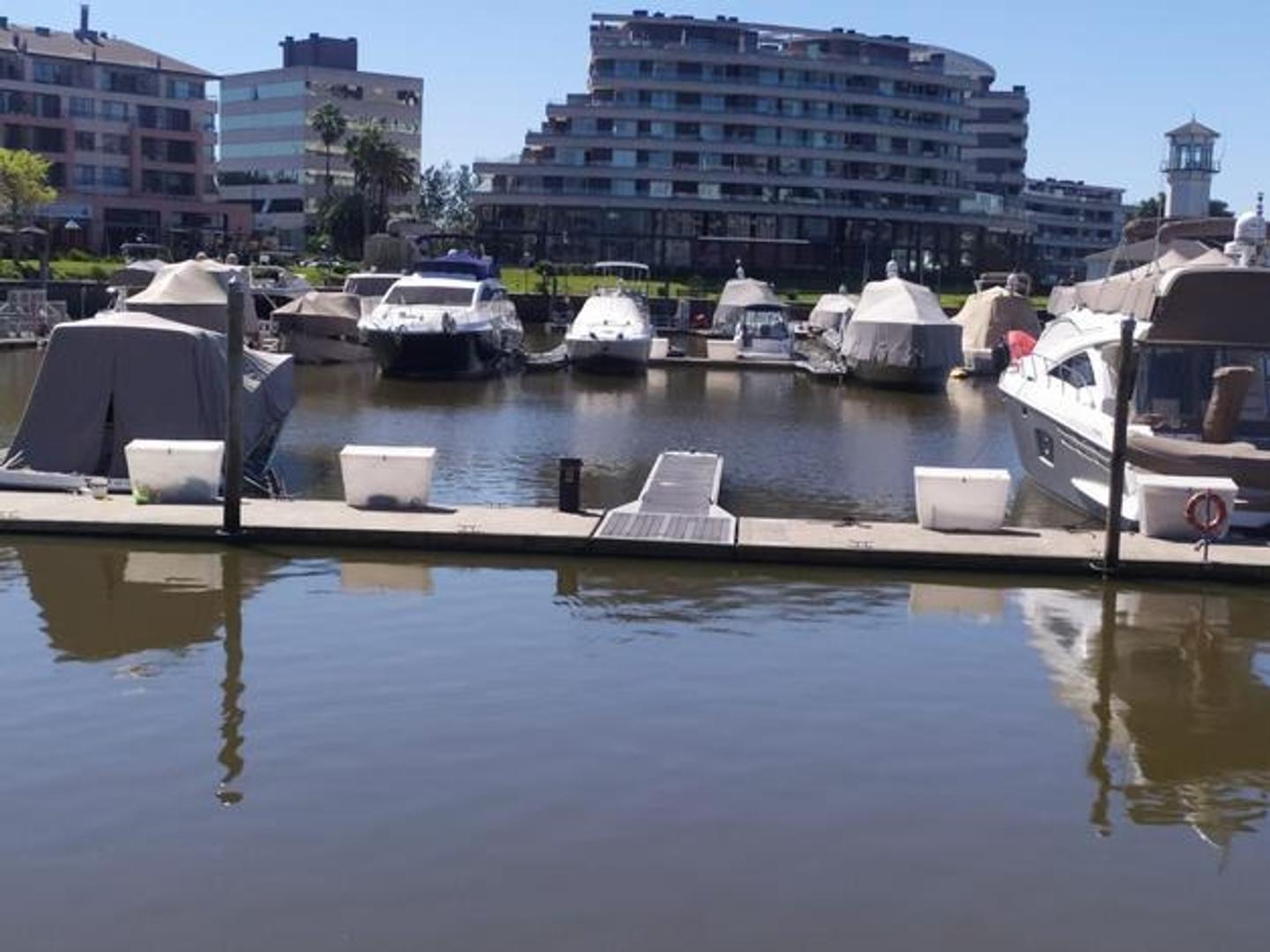 Amarra chica con el crucero incluido