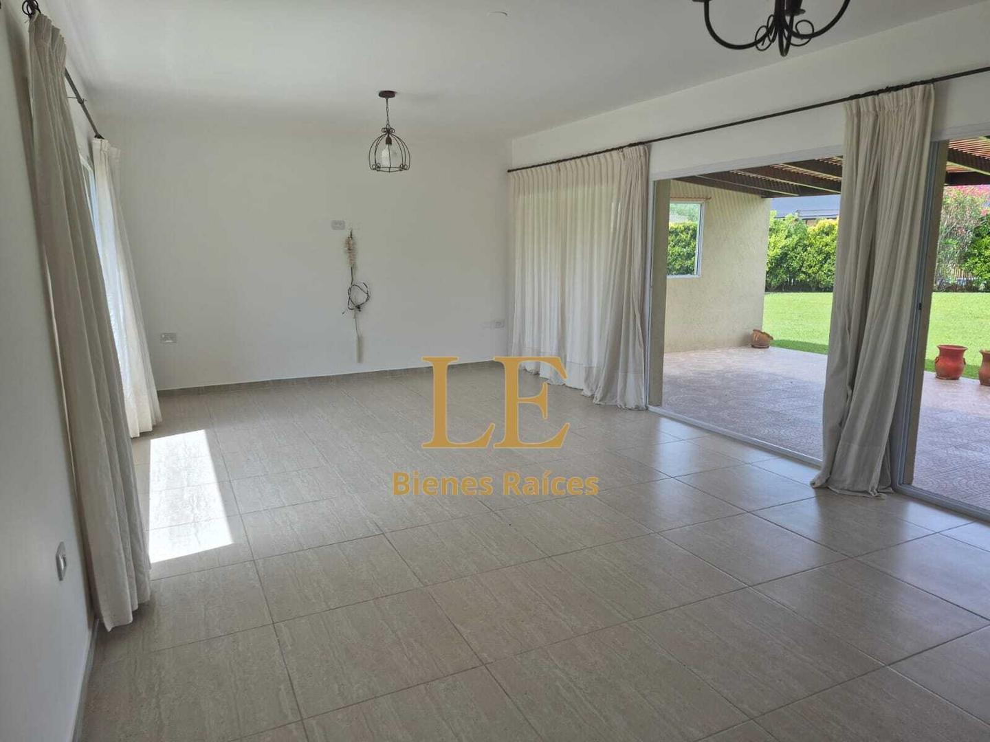 Casa en Venta al Noreste