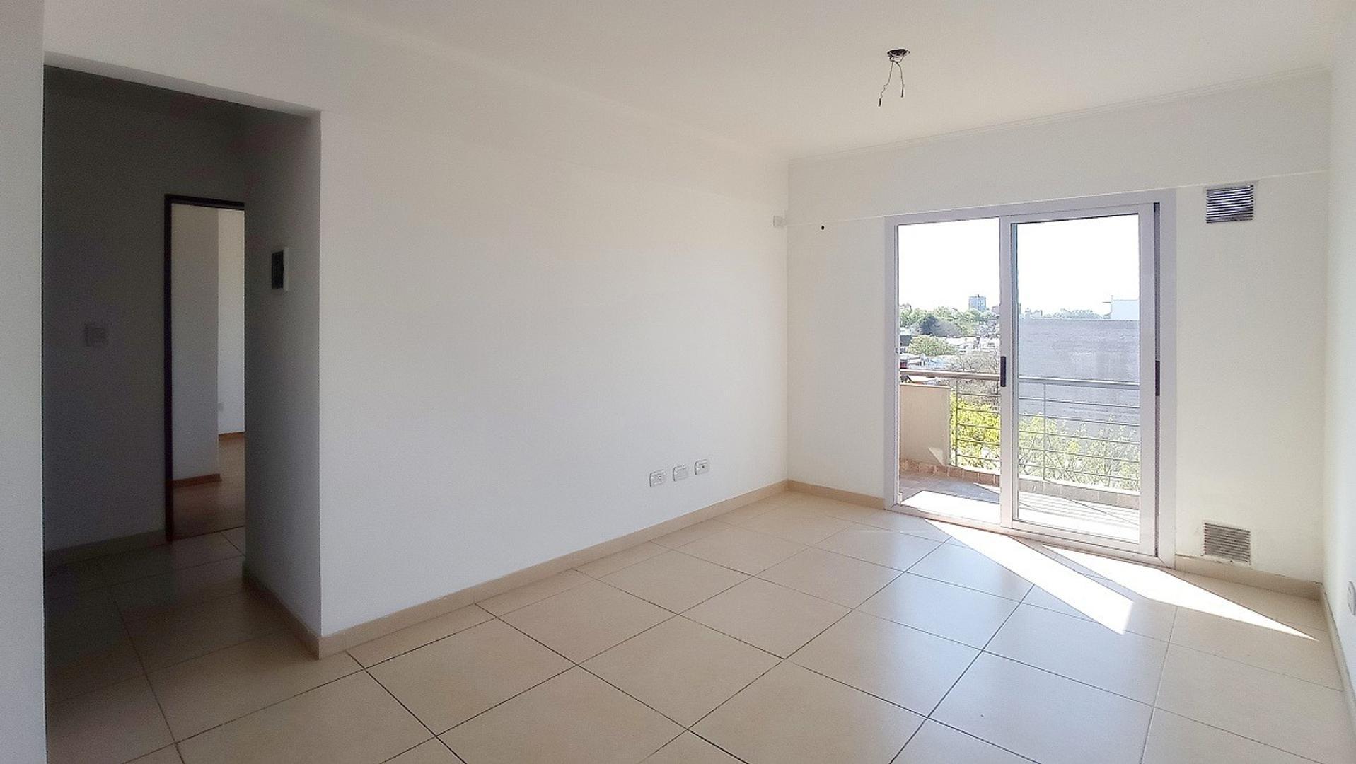 DEPARTAMENTO DE 2 DORMITORIOS YCOCHERA IMPECABLE!