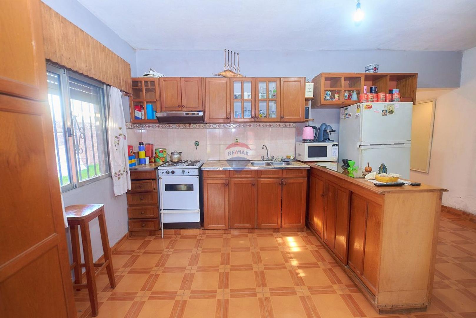 Rodolfo Lopez e/388 y 389 3800