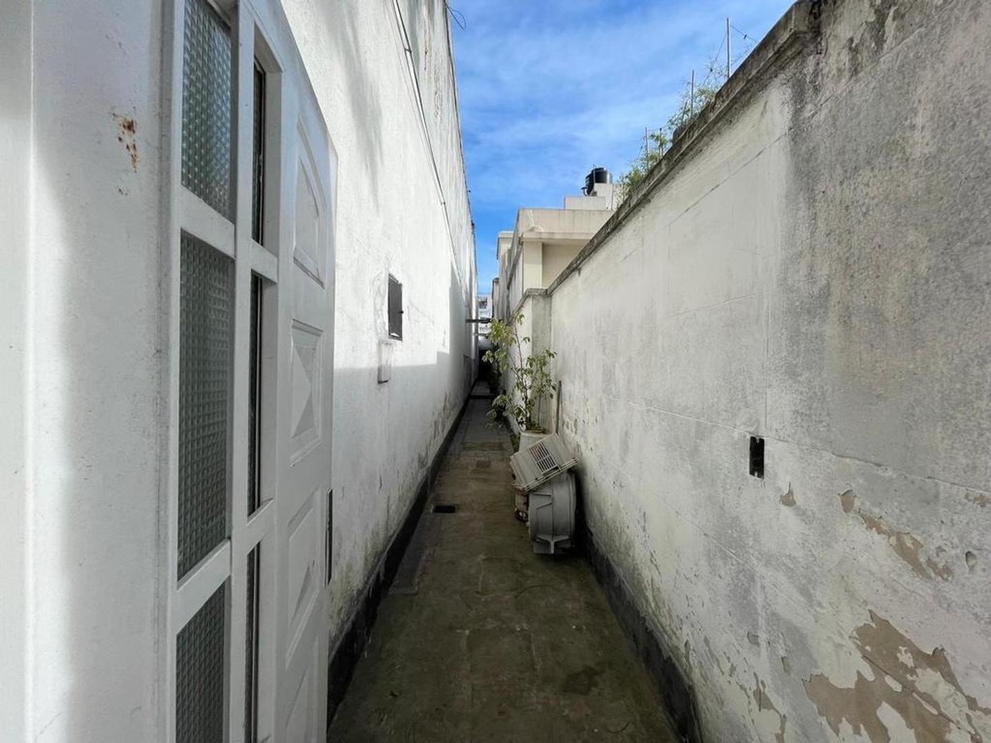 Depto Tipo Casa en Venta en Villa Luro, USD 95.900