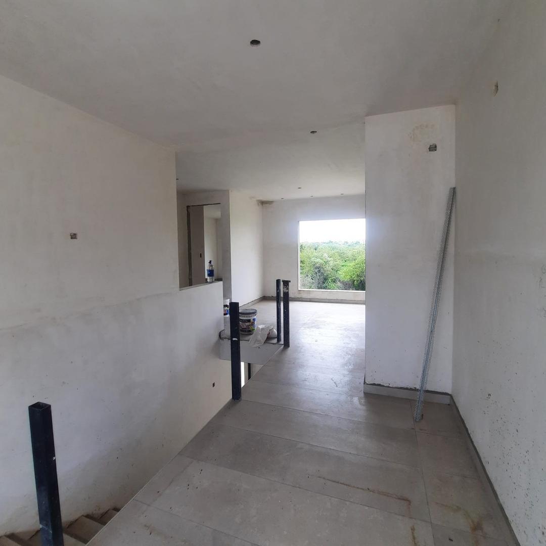 Casa 4 ambientes con 3 baños