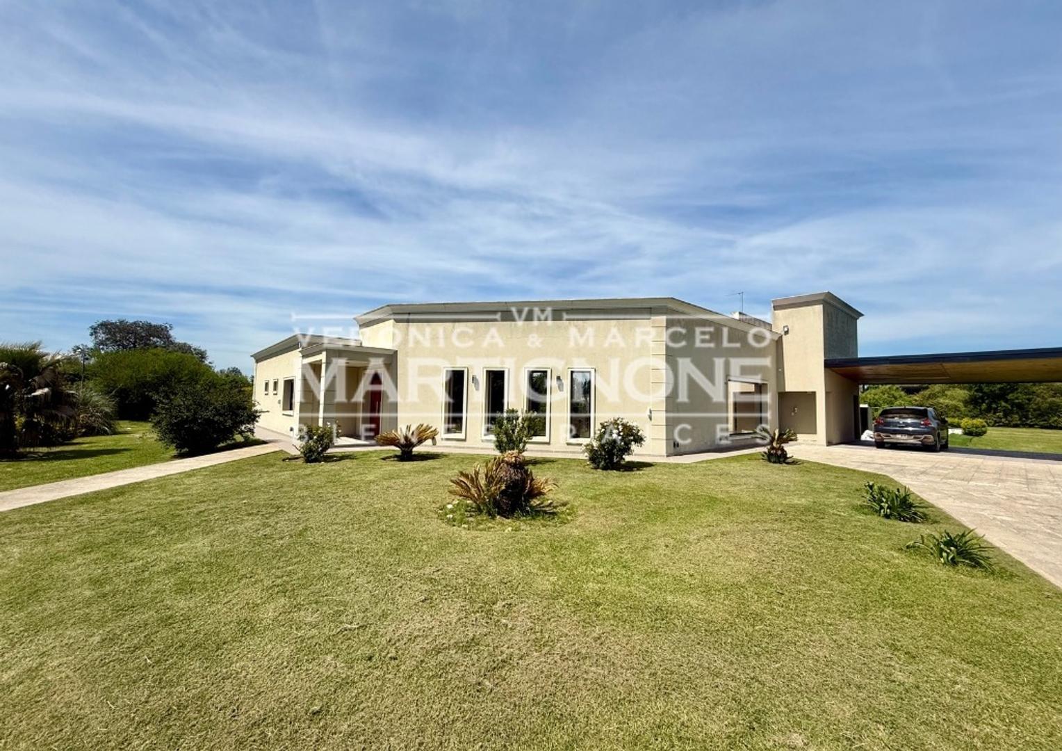 Casa En Venta En Club De Campo La Ranita