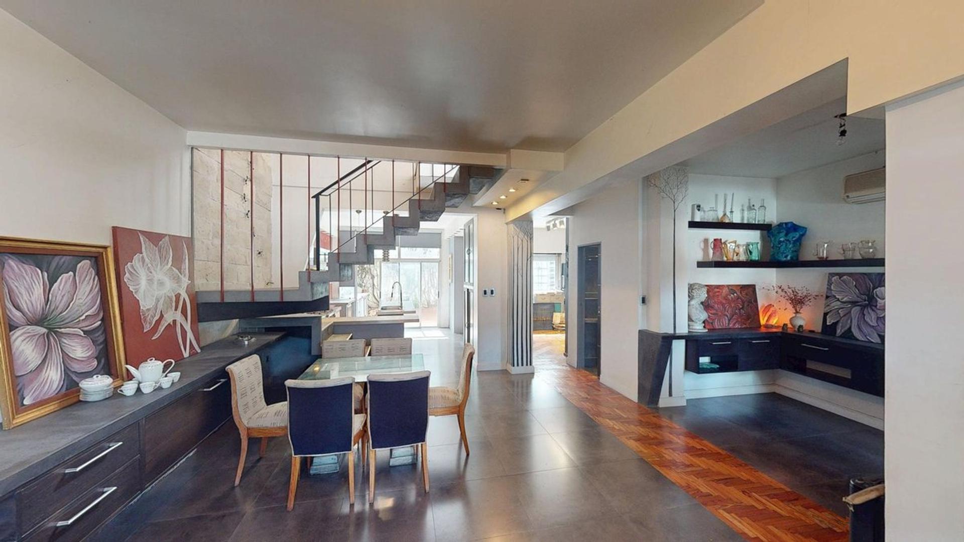 Casa 4 ambientes con 2 baños