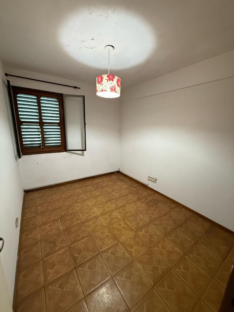 ARNOLDI 400 , Piso 5º