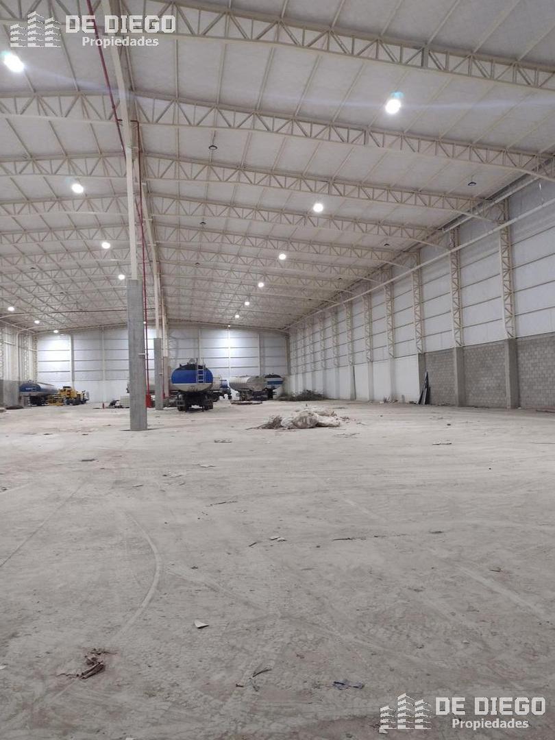Alquiler Local / Nave AA deposito 4100 m2 Pablo Podestá, Tres de Febrero.