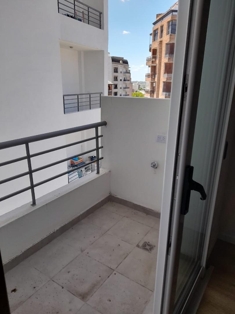 Vendo departamento céntrico a estrenar.