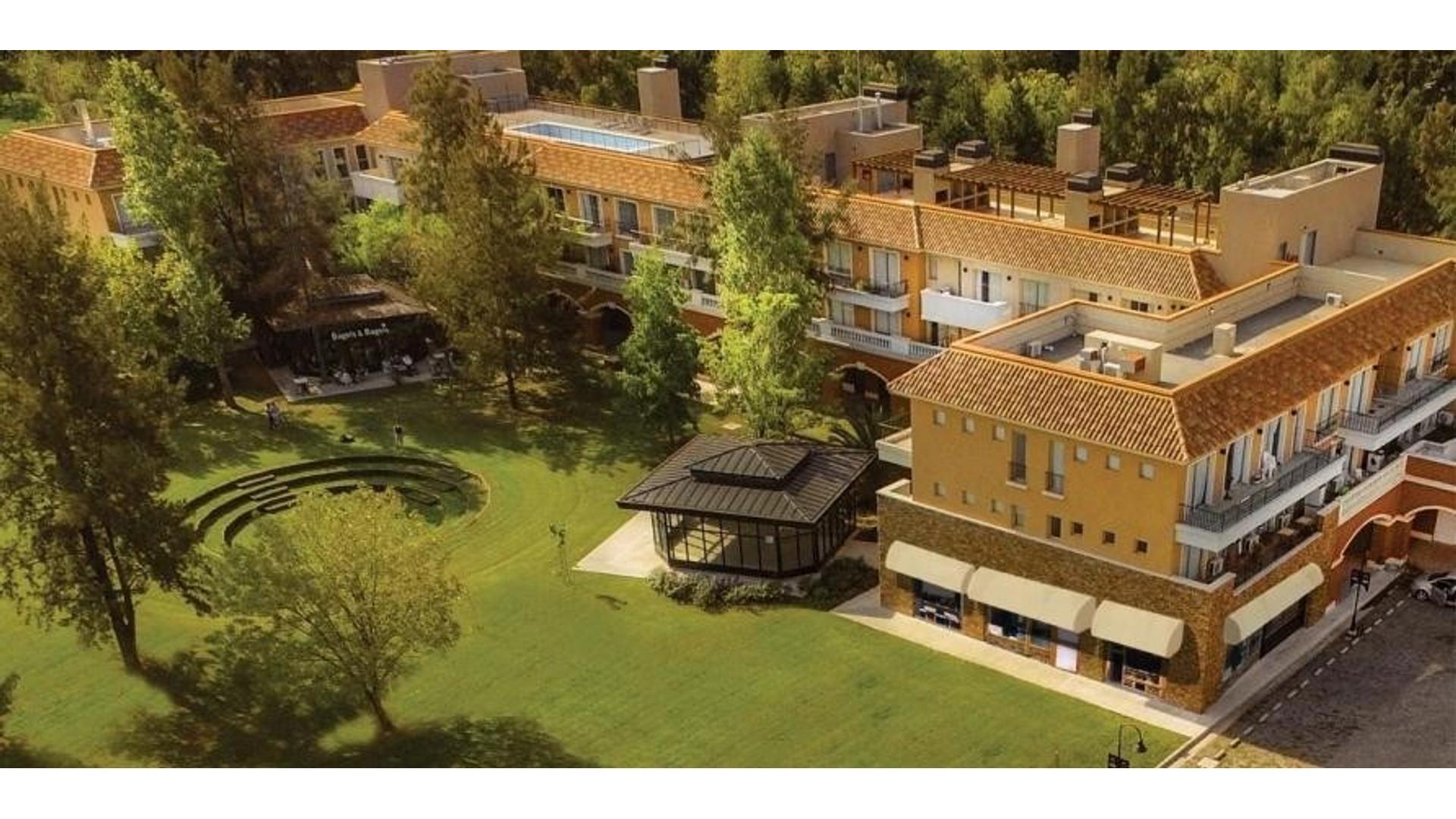 Pueblo Caamaño, zona Pilar del Este