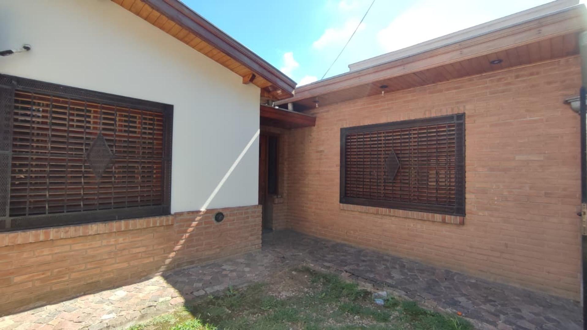 Casa en Venta con 1 cochera