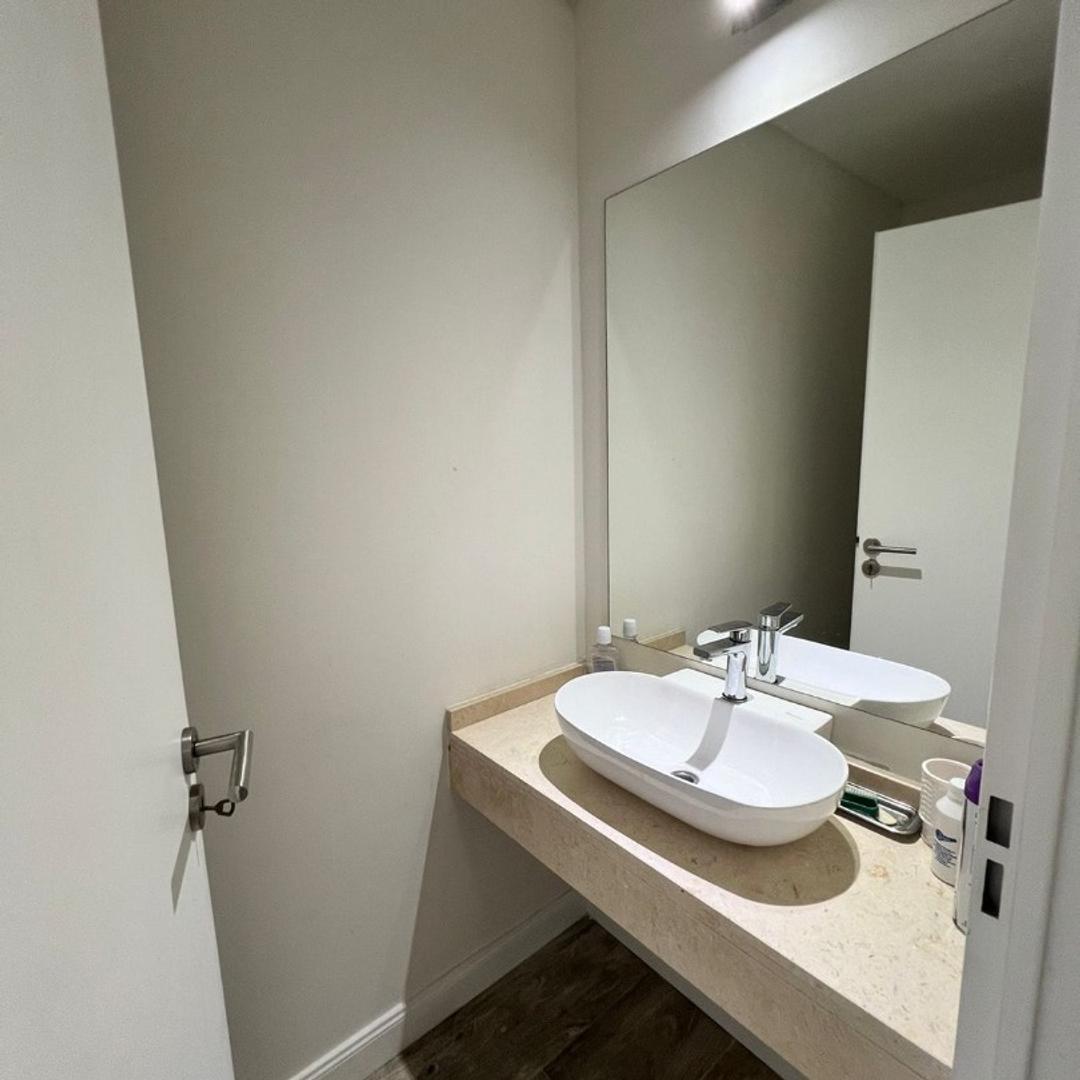 Departamento en Venta en Olivos Vias/Rio, USD 250.000