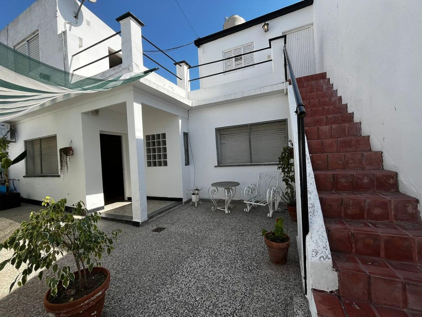 VENTA CASA A METROS DE CLÍNICA U.O.M, SAN NICOLAS