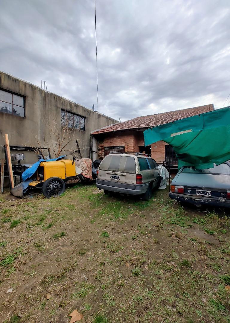 Casa tipo Chalet con zonificación industrial dominante