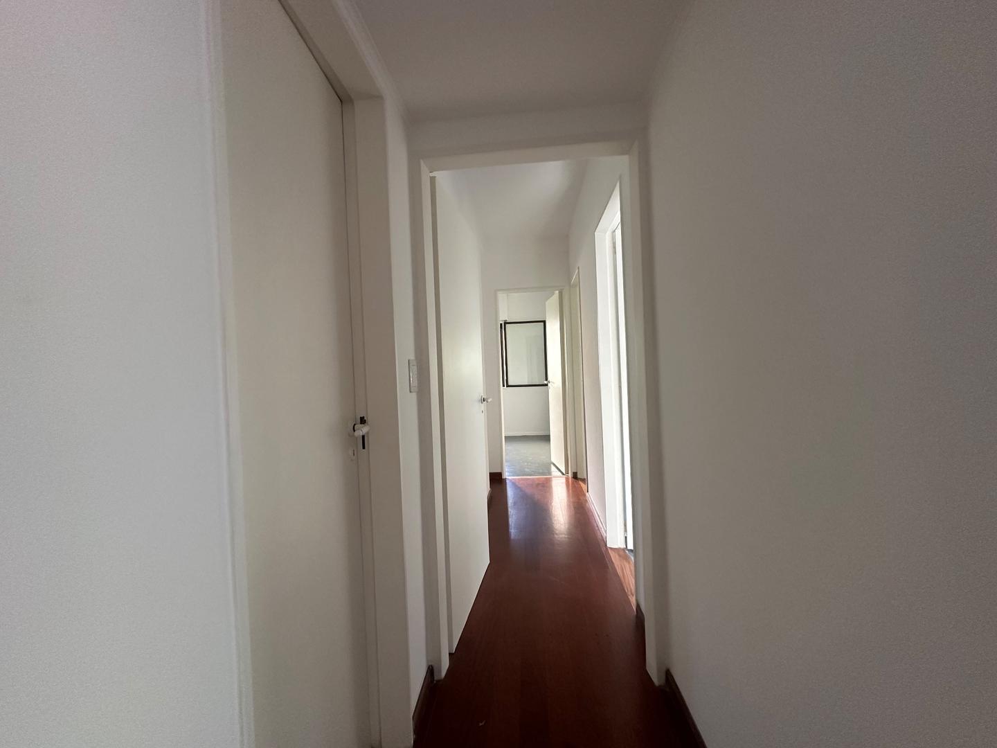 Departamento en Venta en Martinez, USD 145.000