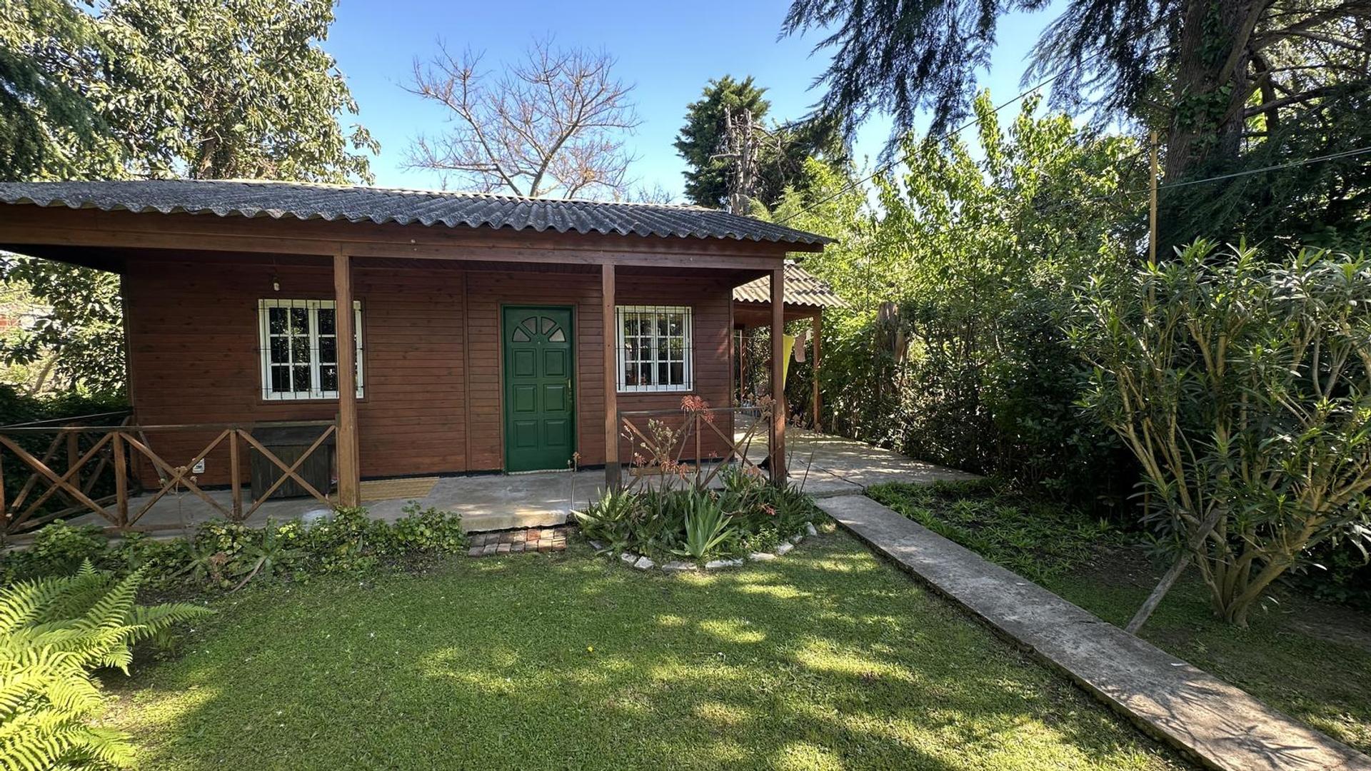 Casa  24 y 451. Un dormitorio con patio