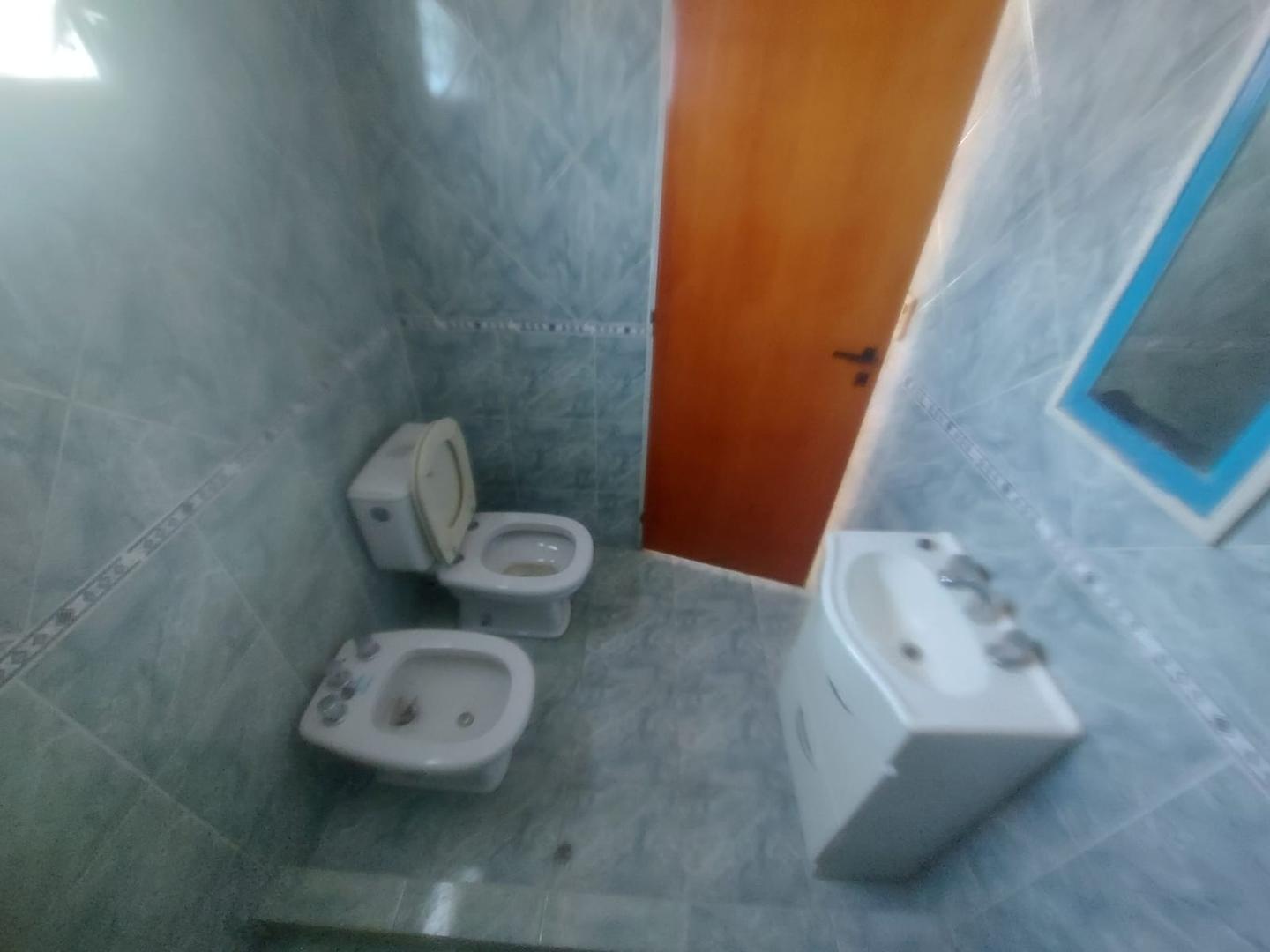 Pergamino 400, Piso 1