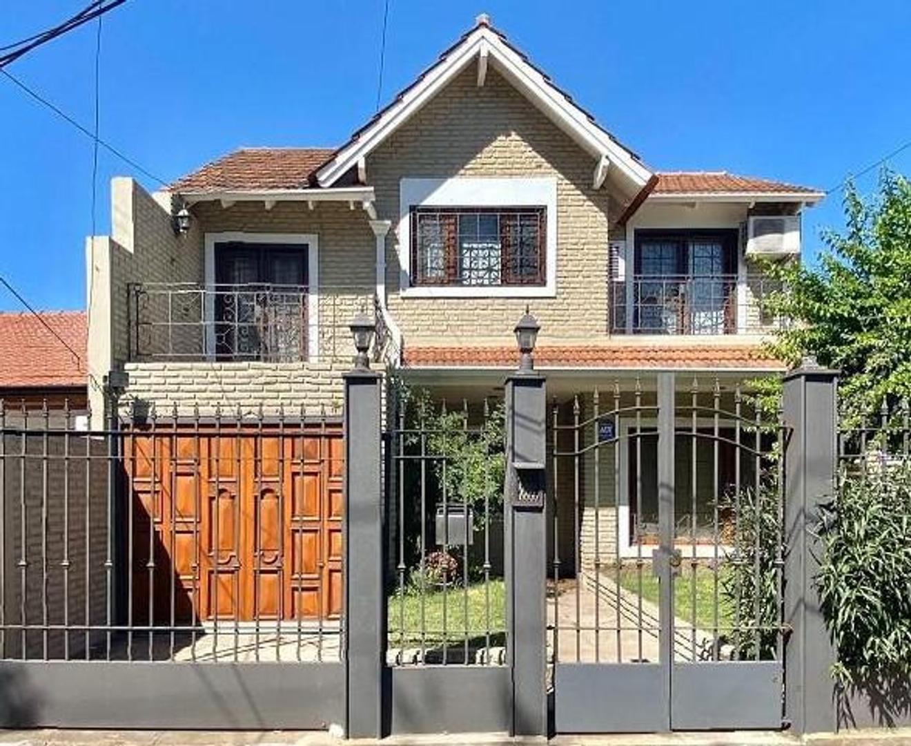 Casa en Venta - Ituzaingo - Defilippi al 1000