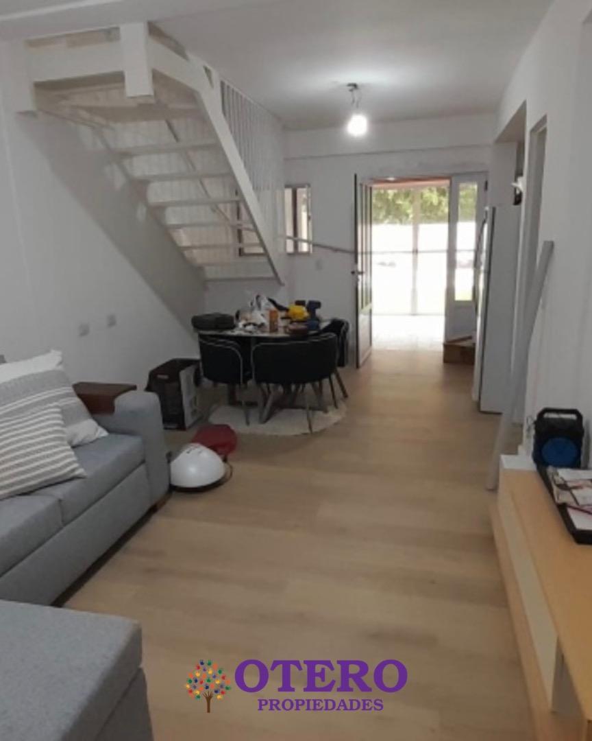 Casa 3 ambientes con 2 baños
