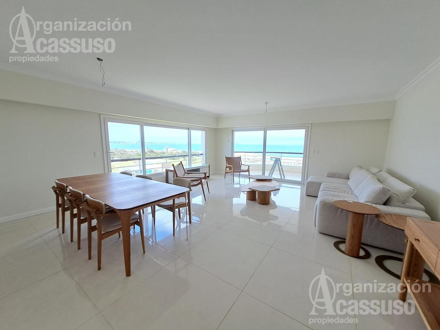 Departamento en Venta de 4 dormitorios