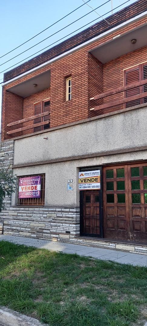 Casa PH independiente 2 plantas.