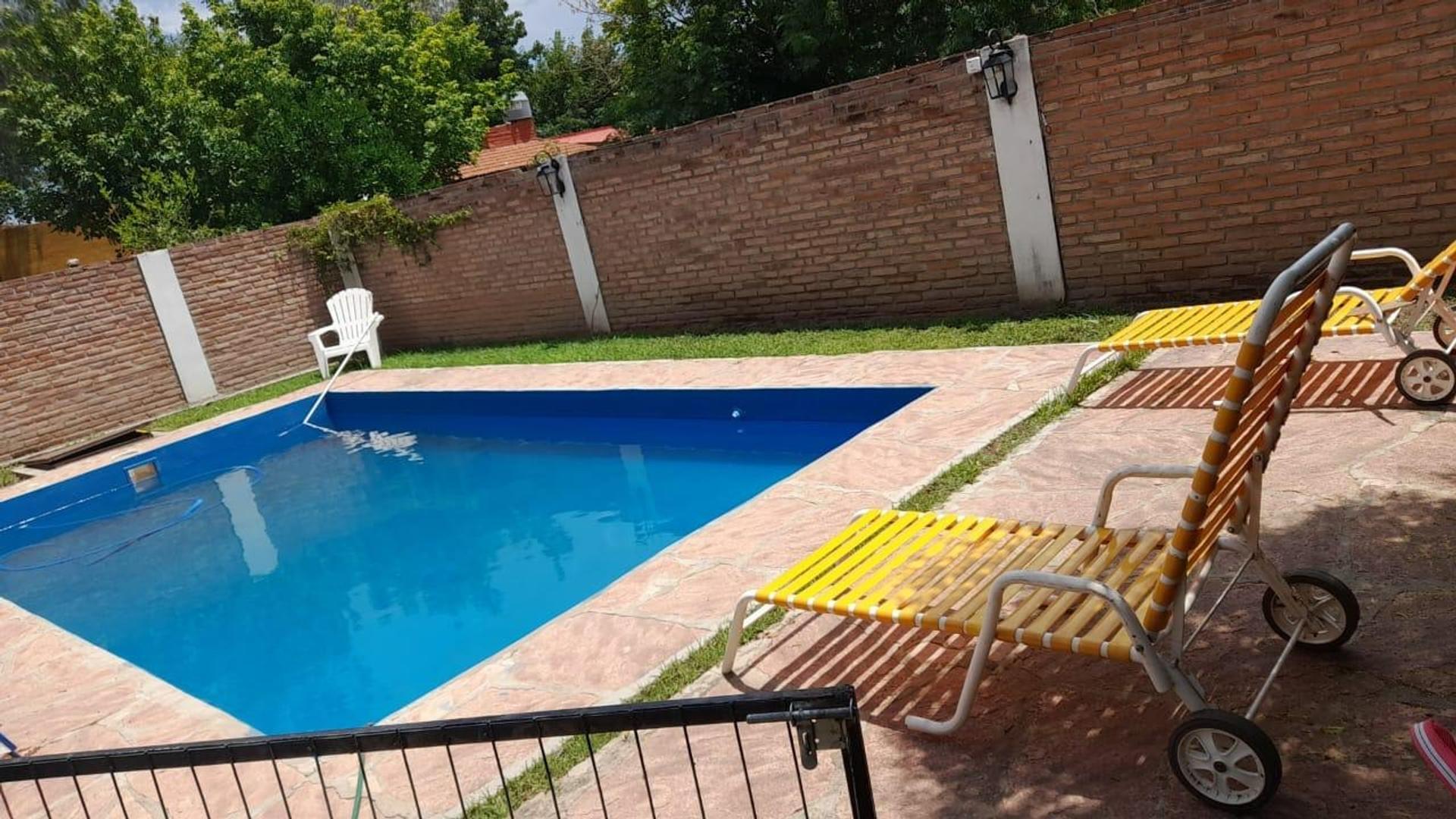 Casa 3 ambientes con 2 baños