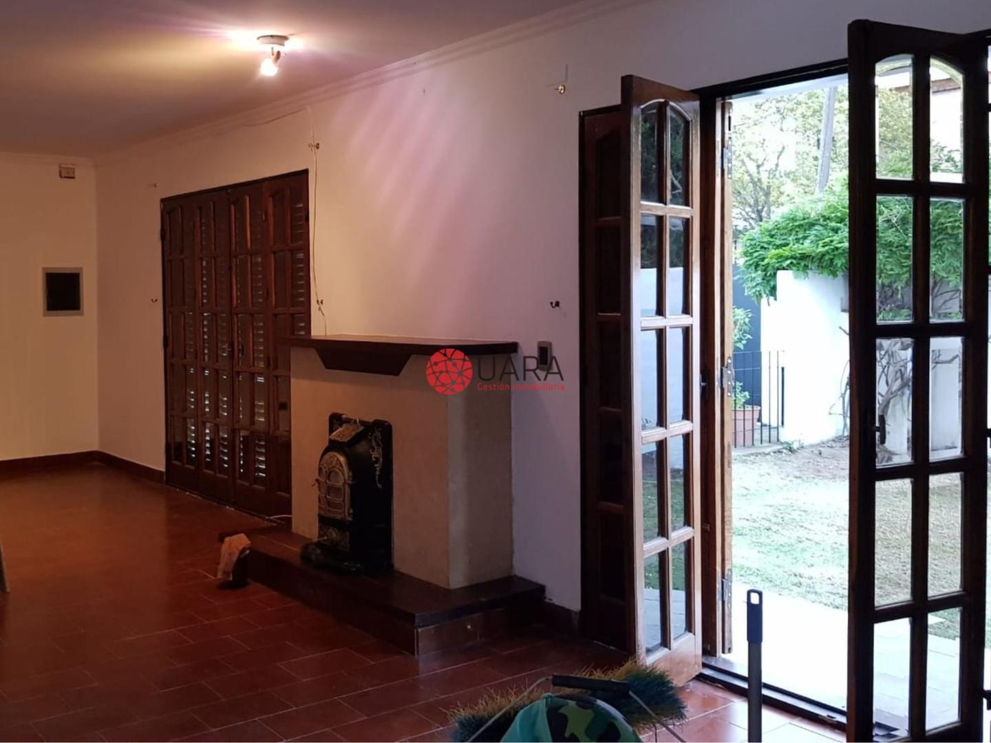 Casa 5 ambientes con 3 baños