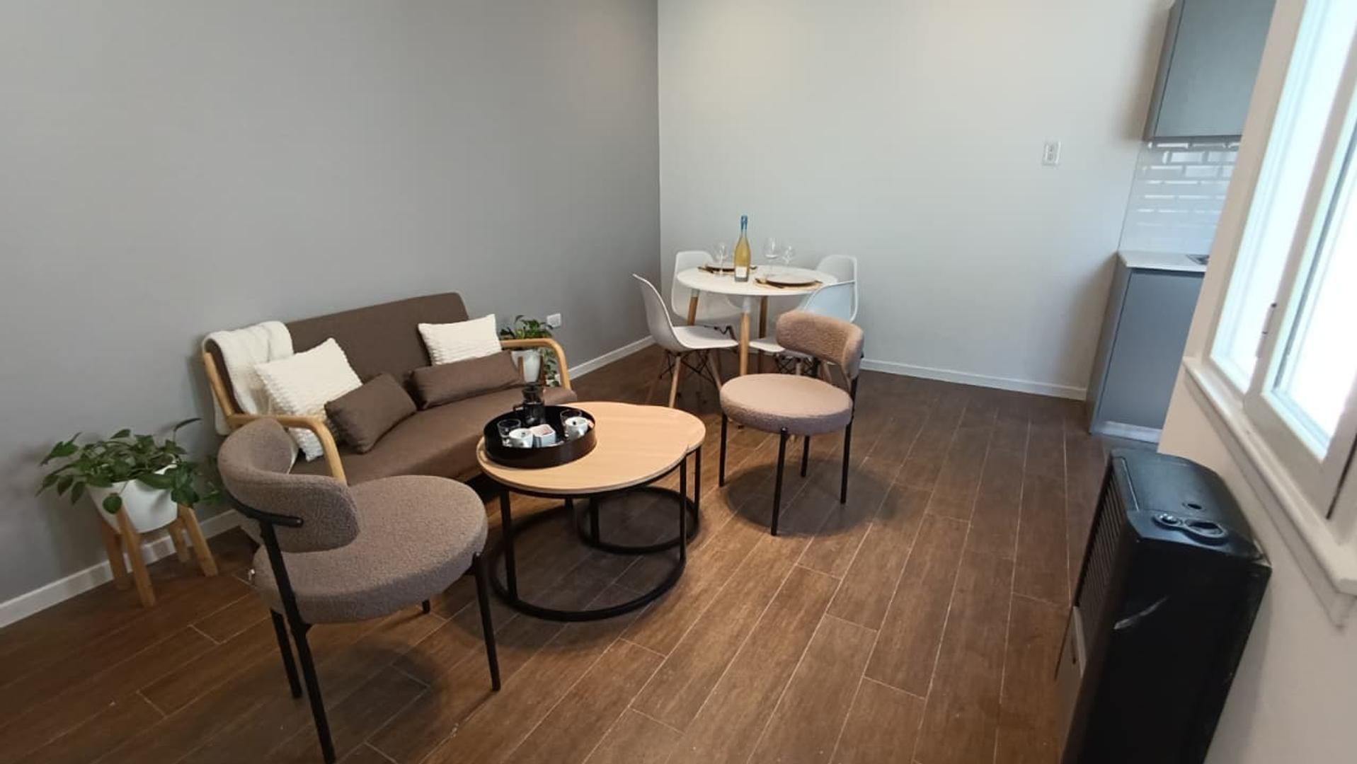 Depto Tipo Casa en Venta en La Perla Sur, USD 79.000