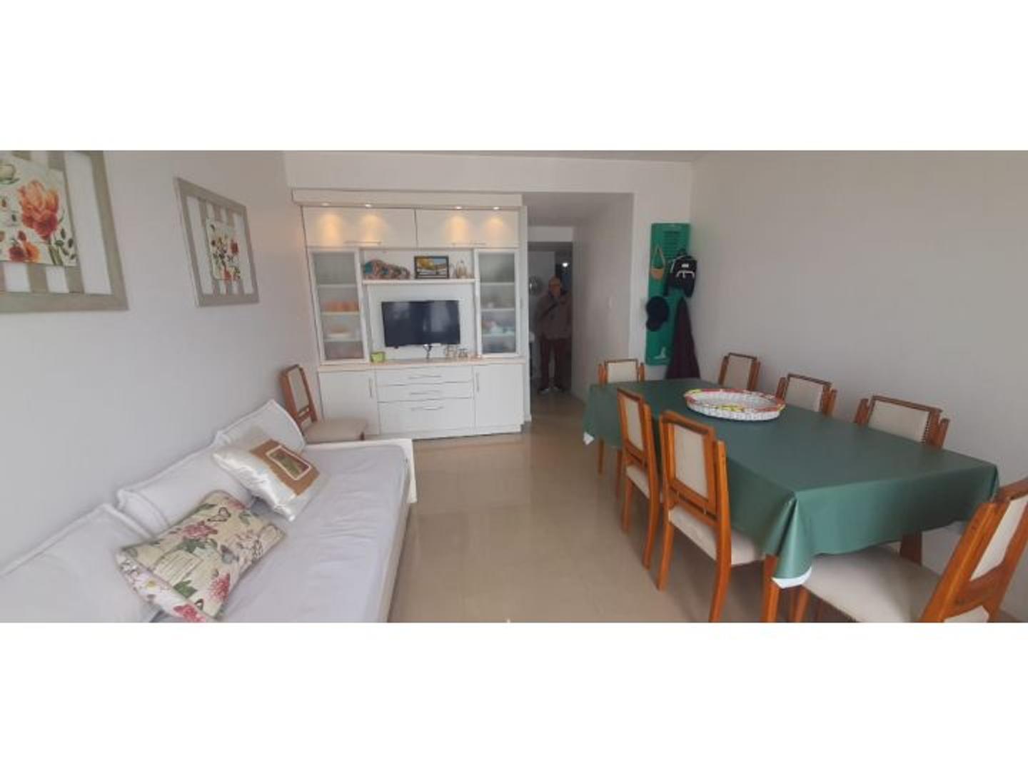 calle costanera 1351 , Piso 8