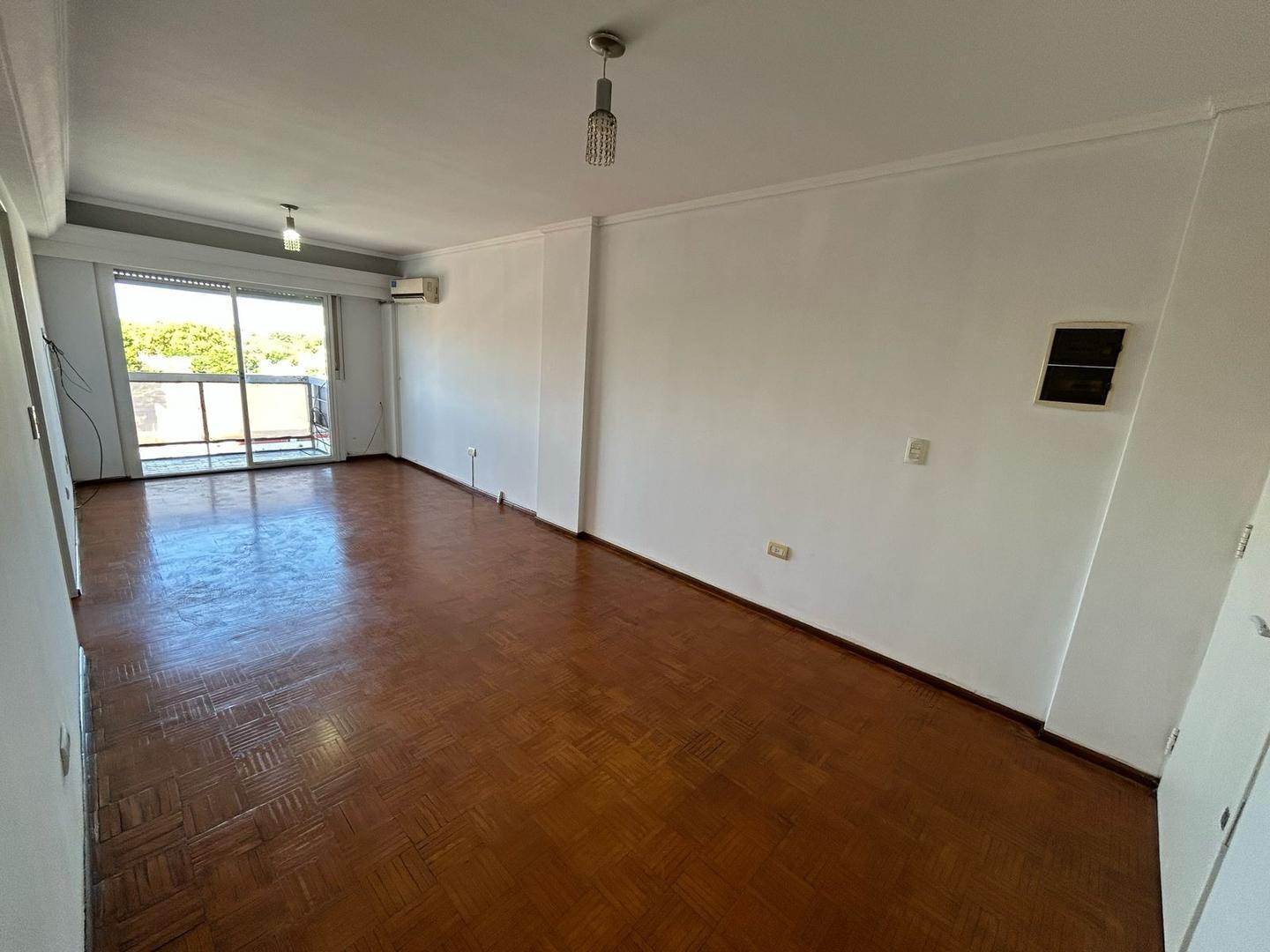 Hipolito Irigoyen 5053 , Piso 5