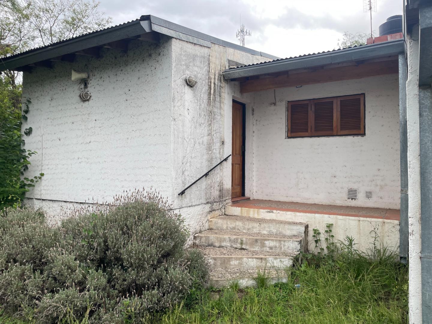 CASA EN ALQUILER - 3 DORMITORIOS - VILLA ALLENDE