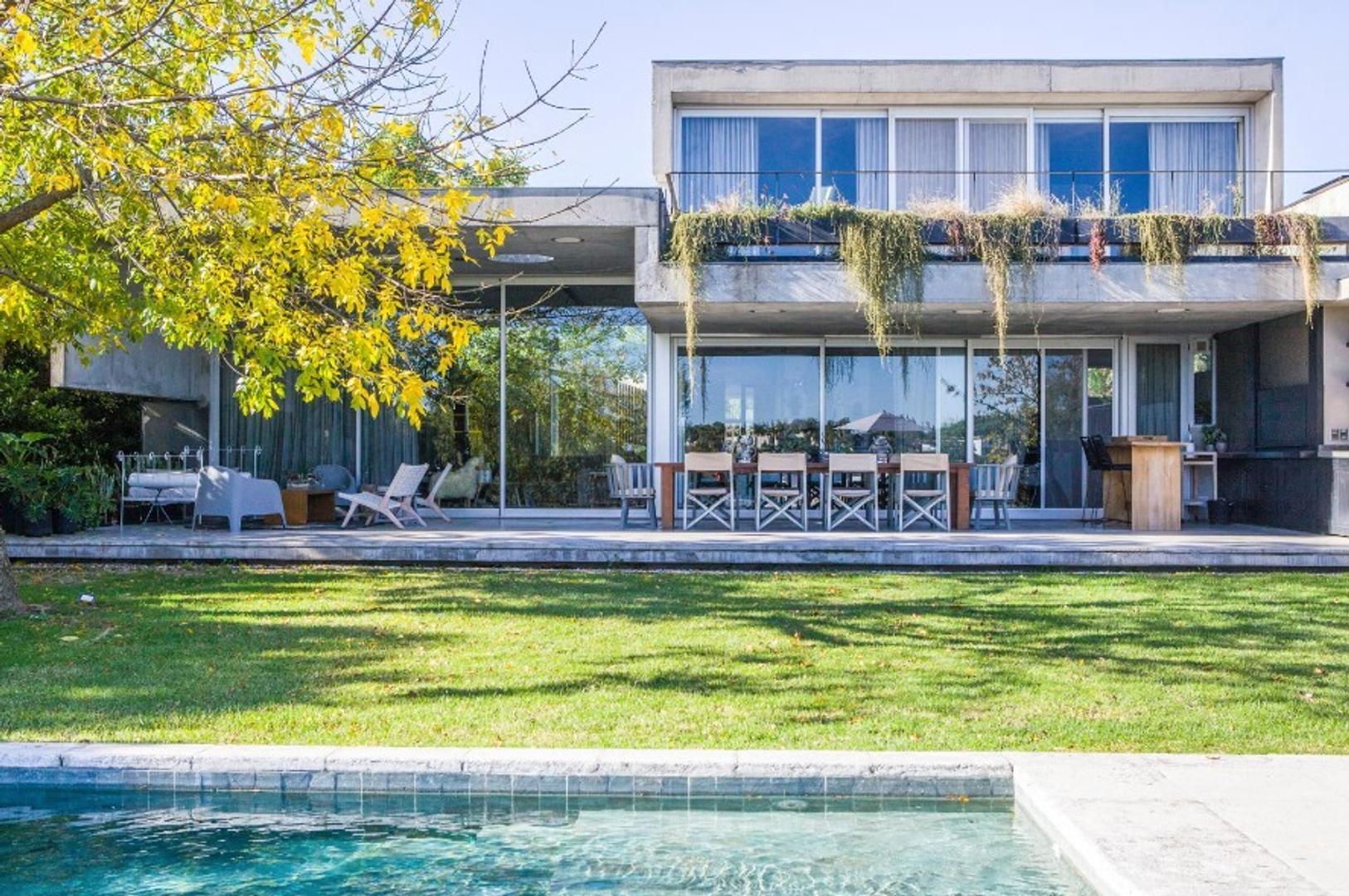 Exclusiva casa moderna con vistas increíbles - Santa Bárbara