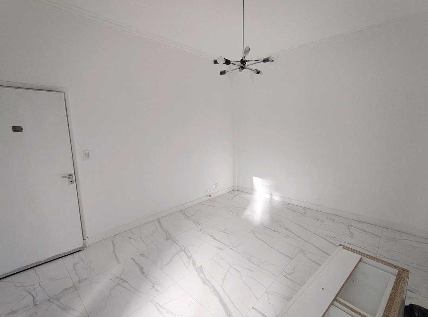 DEPARTAMENTO 2 AMB. CON PATIO EN LA PERLA. Apto credito