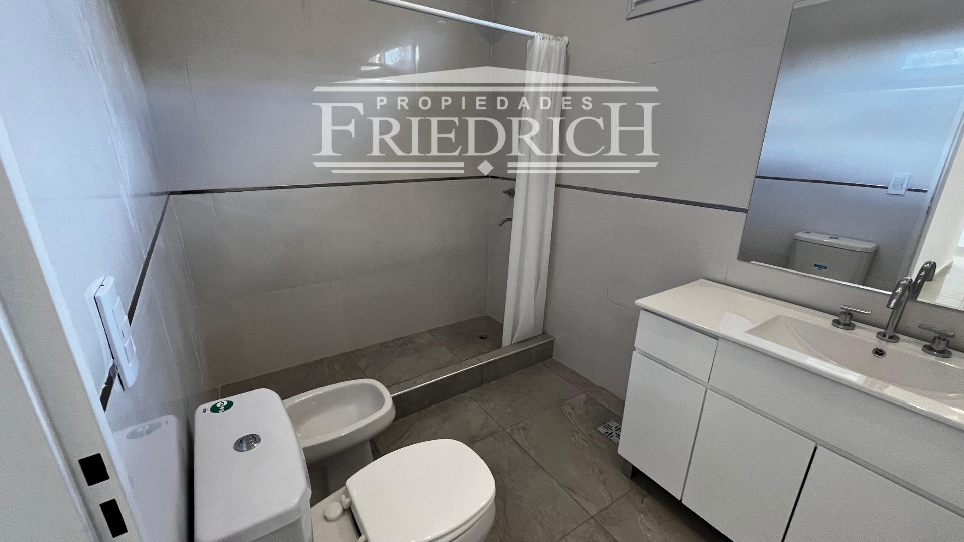 CASA EN VENTA - CLUB DE CAMPO EL NACIONAL