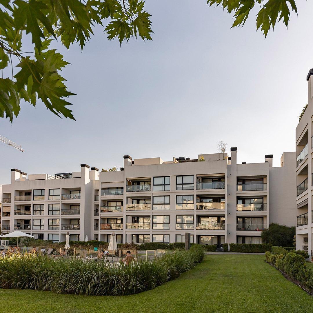 Departamento en Alquiler con 1 cocheras