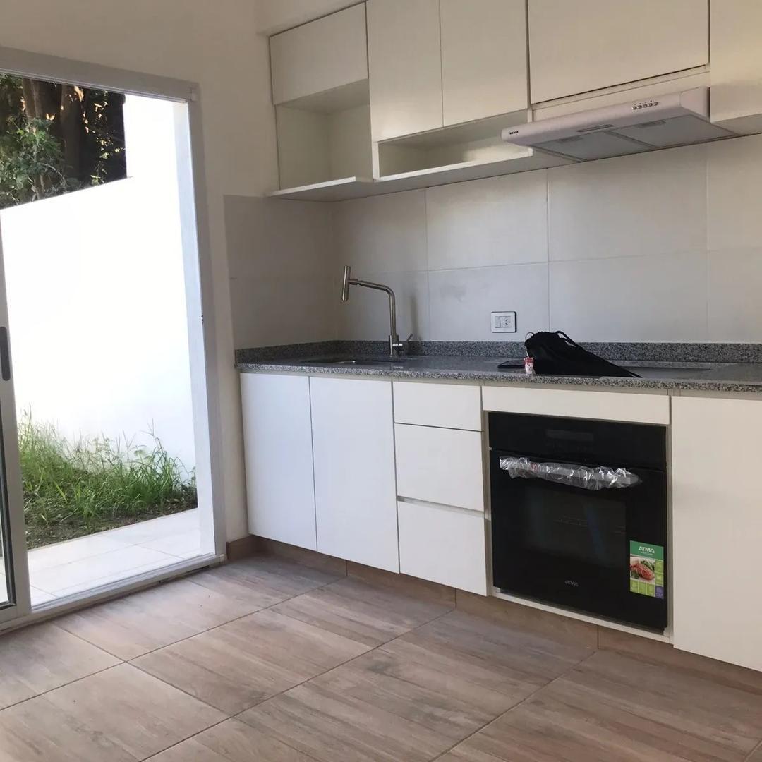 DUPLEX VENTA CASTELAR SUR