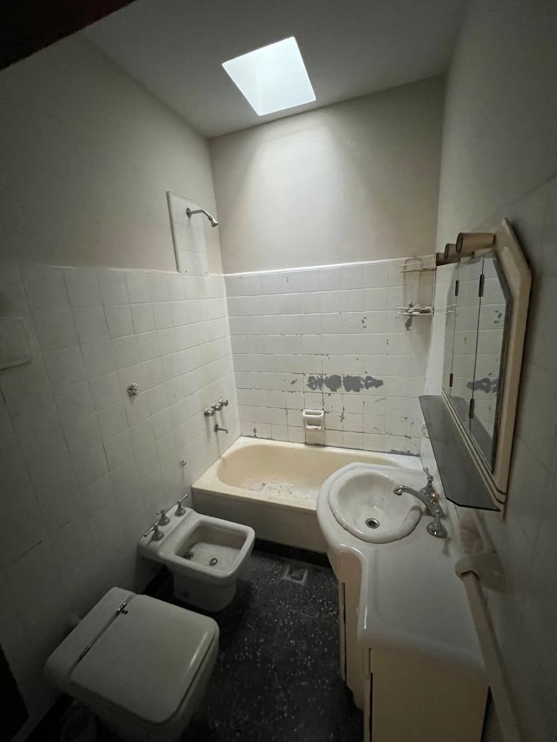 Depto Tipo Casa en Venta 45 años