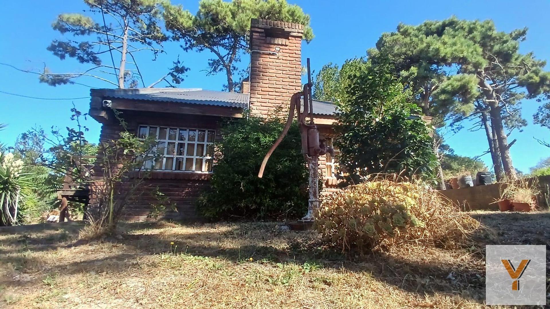 Casa en venta - 3 Dormitorios 2 Baños - Villa Gesell