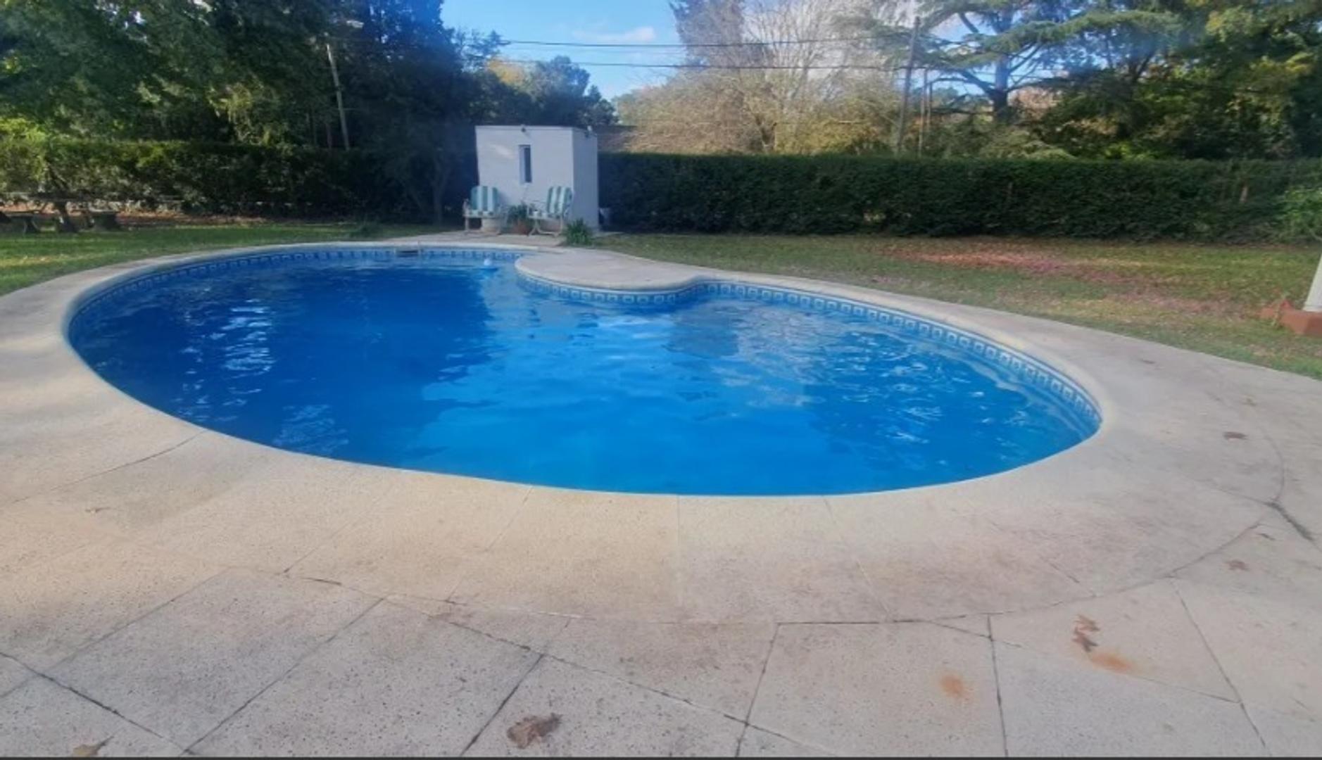 Casa en Venta con 5 cocheras