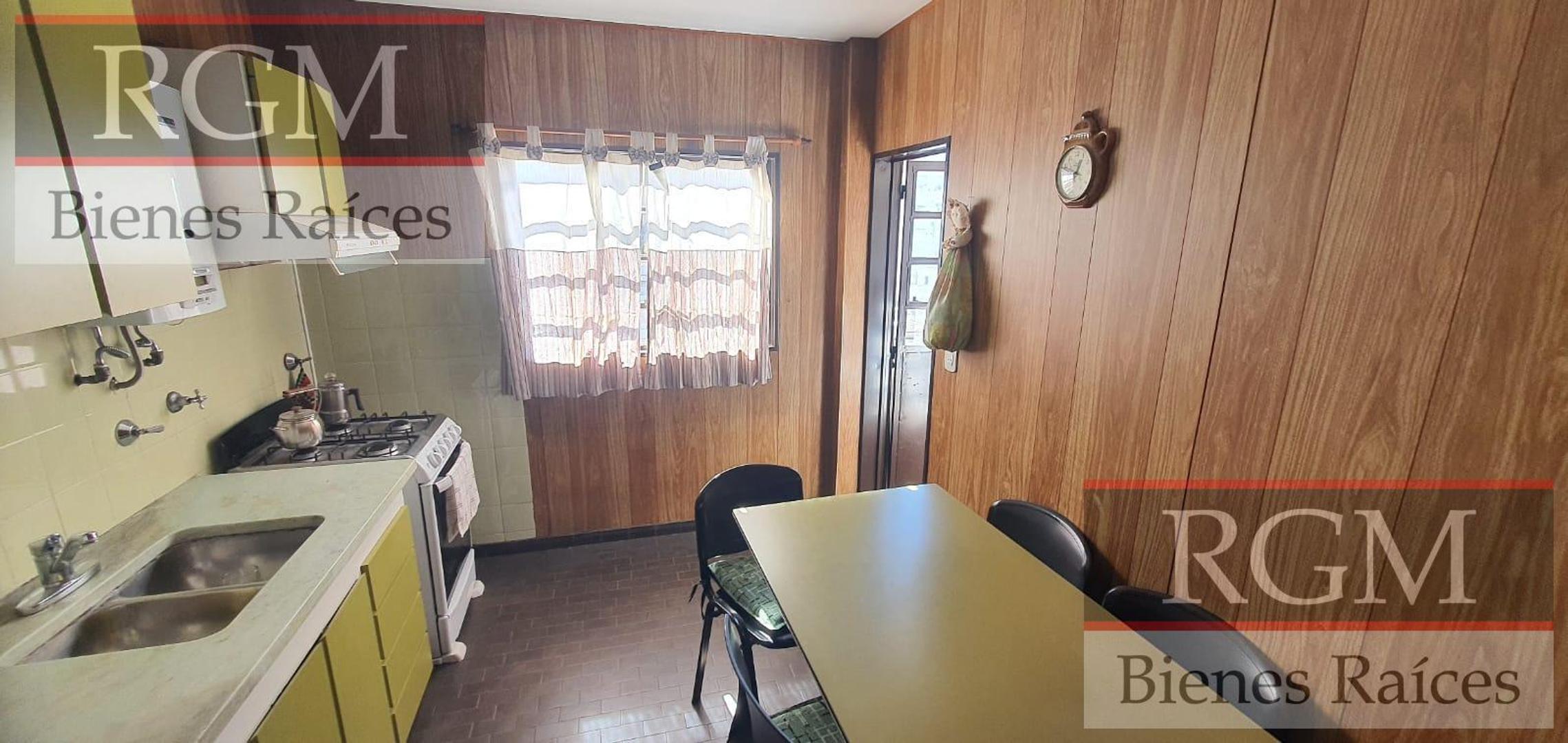 Departamento 5 ambientes con 2 baños