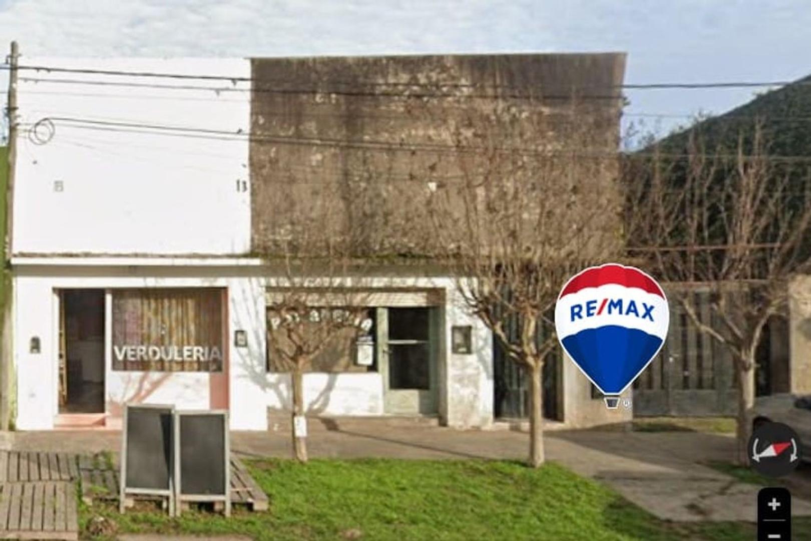 VENTA CASA A REFACCIONAR CON 2 LOCALES - EREZCANO