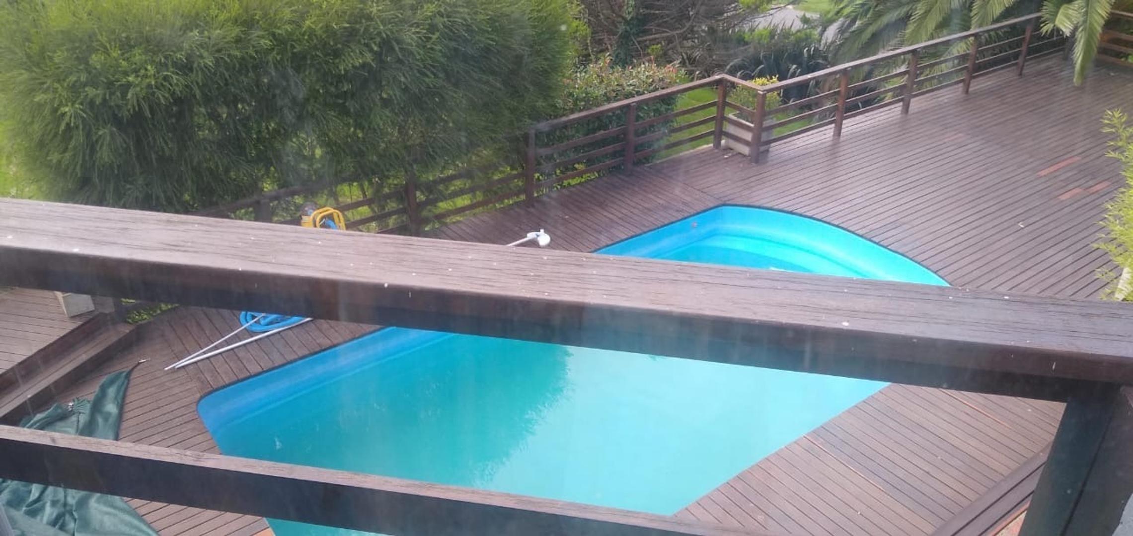 Casa 3 ambientes con 2 baños