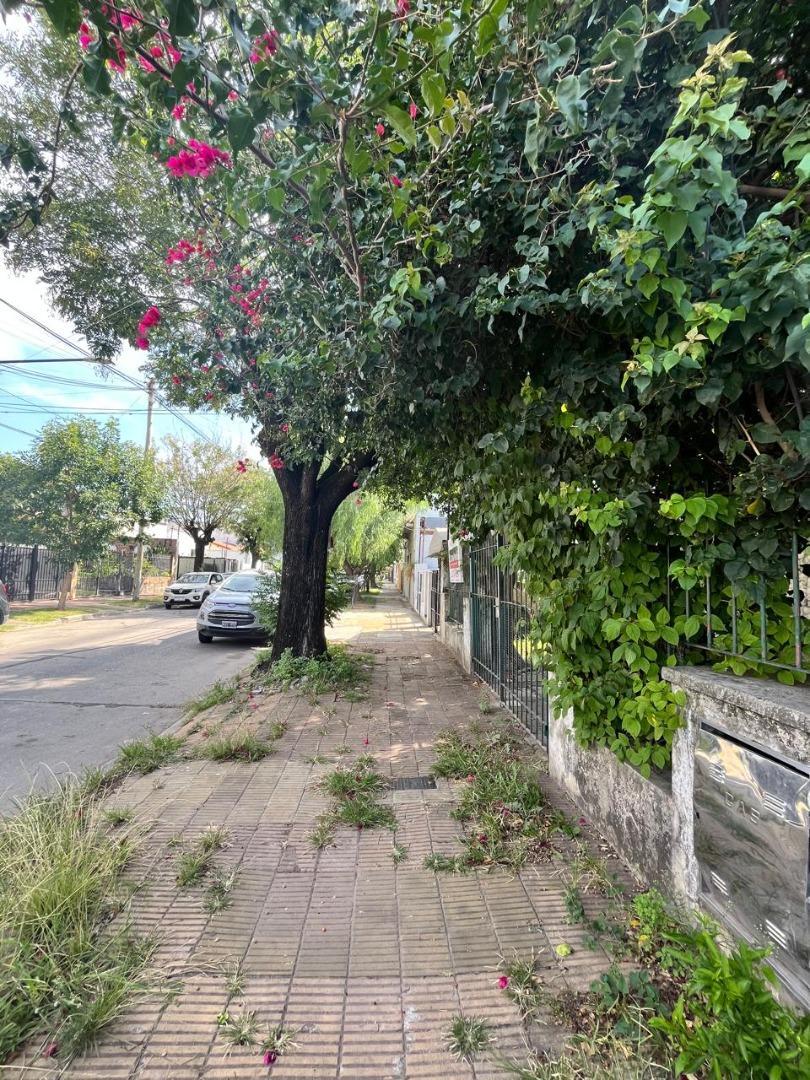 venta Casa 4 Ambientes 3 dormitorios,San Isidro c/Patio