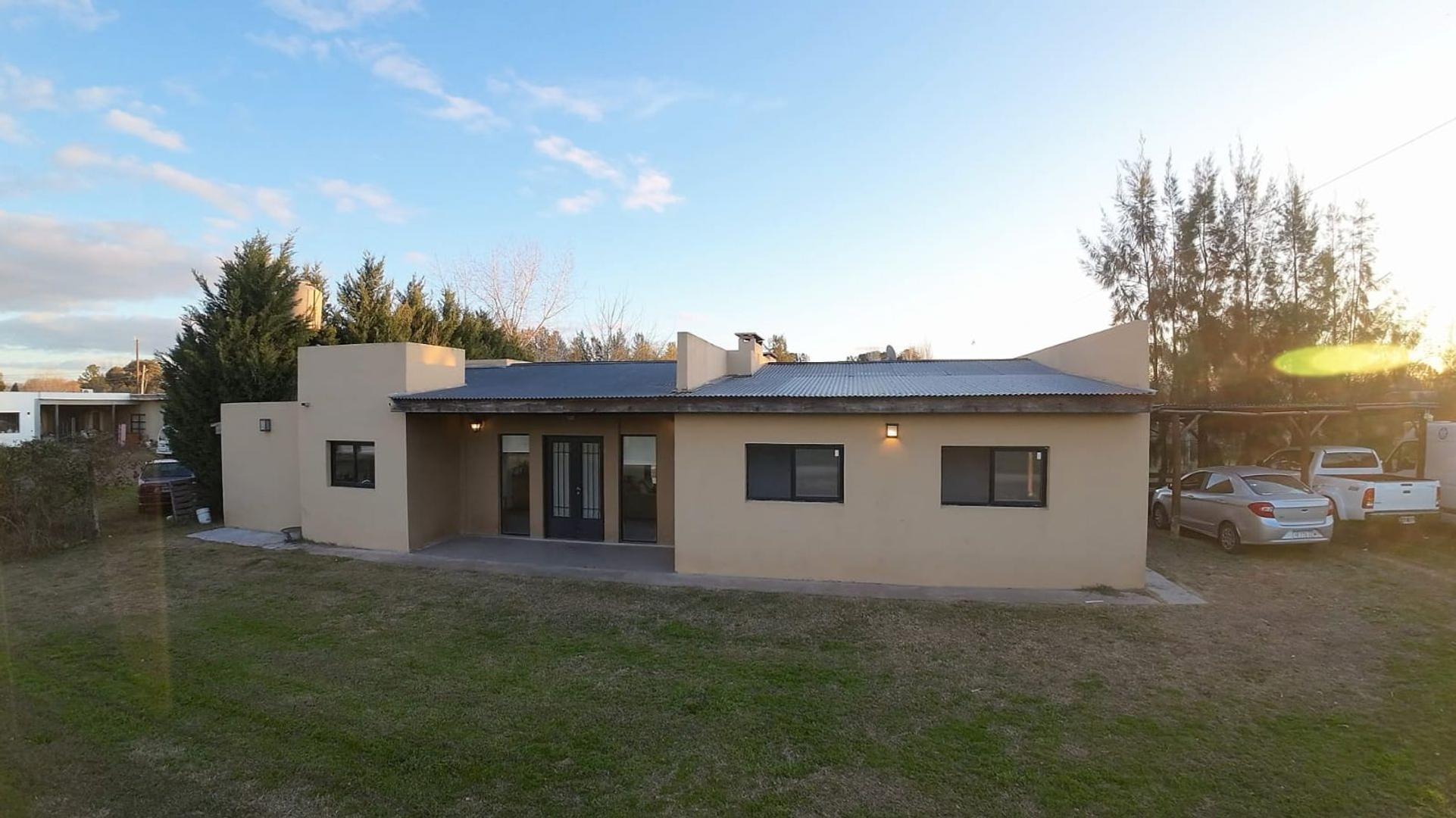 Casa 4 ambientes con 1 baño