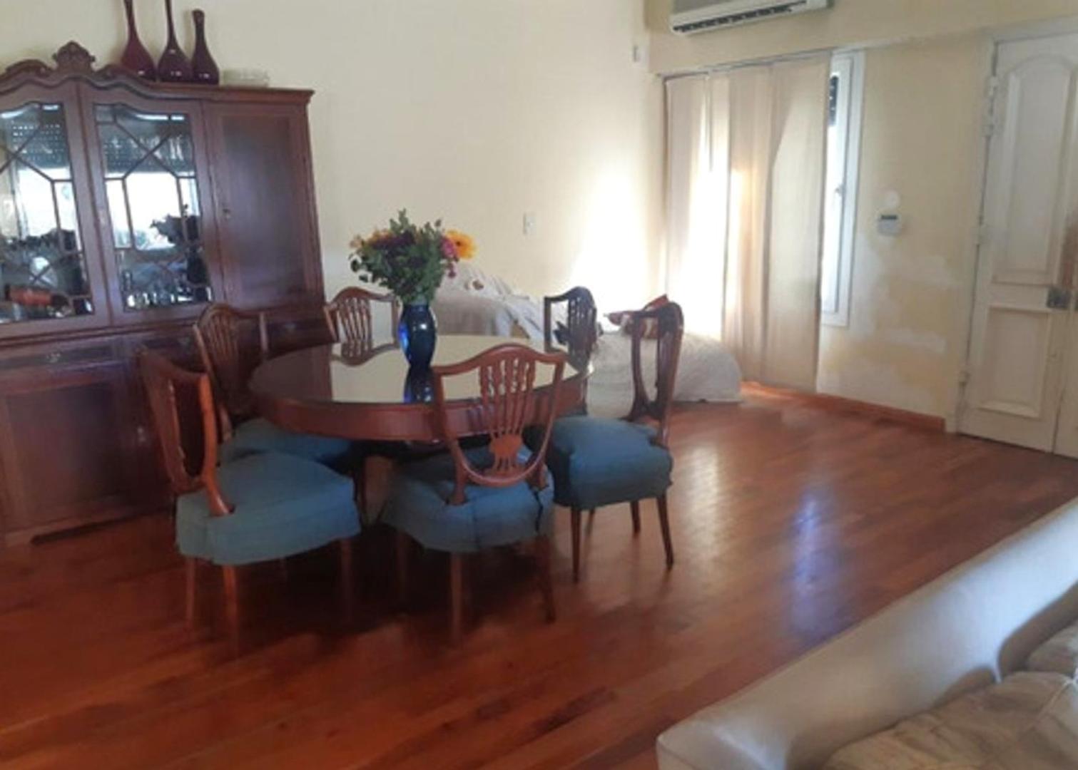 Casa en Venta en Haedo, USD 320.000