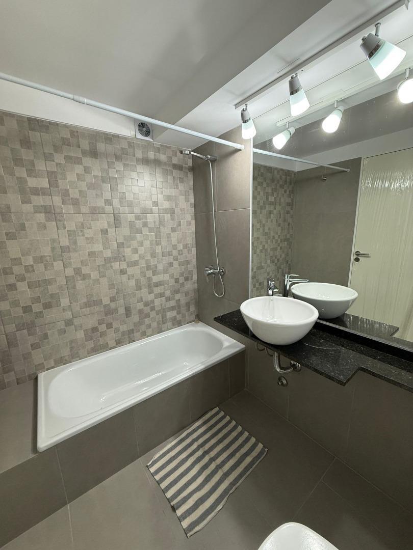 Departamento en Alquiler en Echesortu, $ 620.000