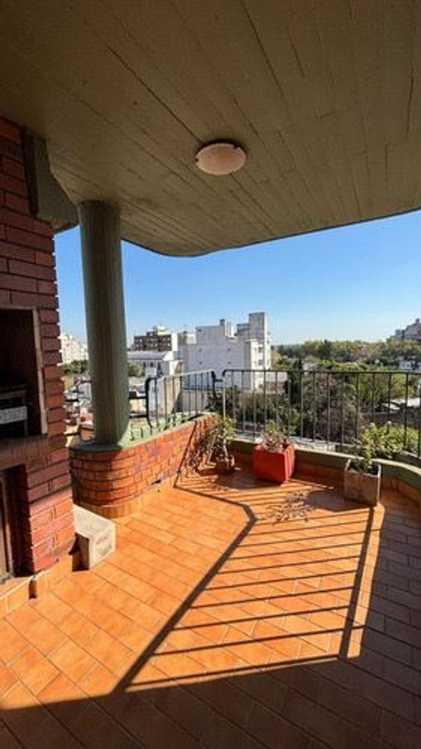 Departamento en Venta de 5 ambientes