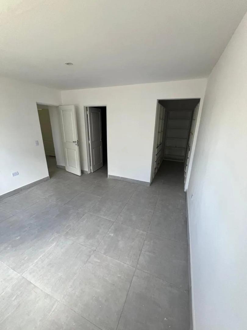 Casa en Alquiler en San Sebastian, USD 990