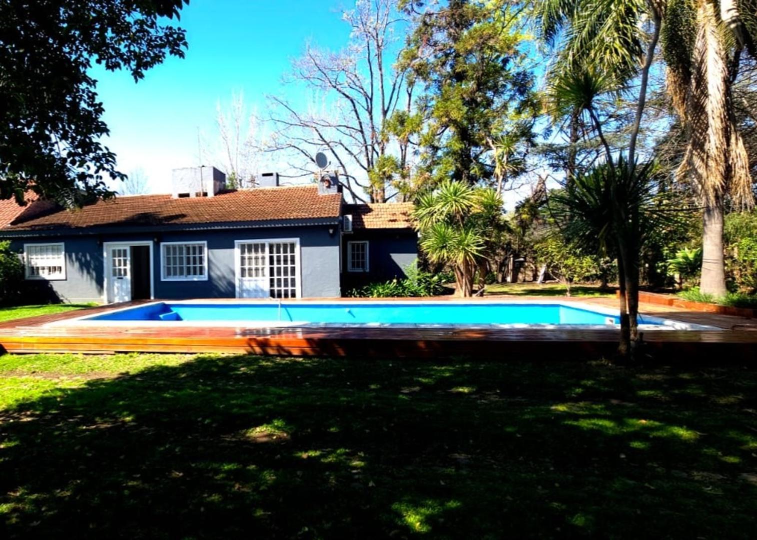Casa en Venta con 1 cochera